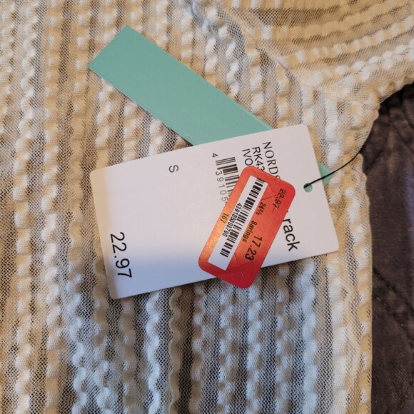 Blouse - Picture 3 of 5